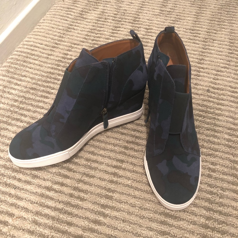 Wedge Sneakers